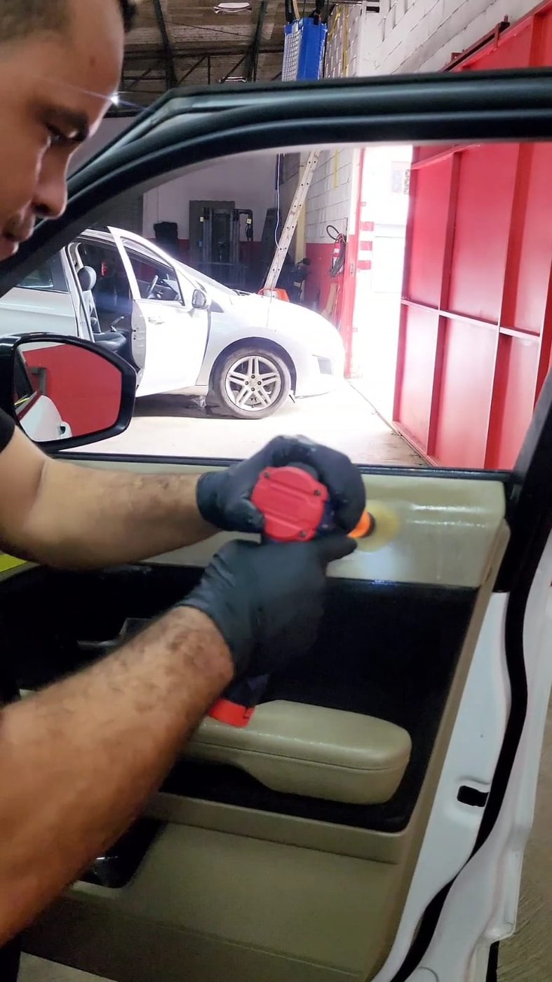 Descontaminação de Pintura - Auge Detailer